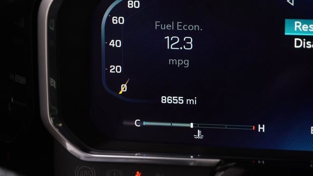 Used 2026 Chevrolet Silverado 1500 LT Trail Boss w/ LPO, Dark Essentials Package AWD/4WD image 32