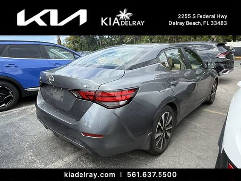 Used 2024 Nissan Sentra SV w/ SV Premium Package FWD image 2
