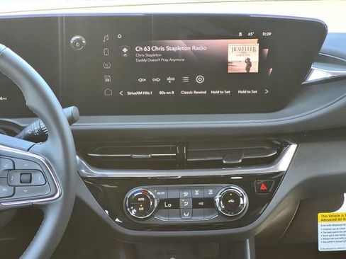 New 2026 Buick Envista Sport Touring FWD image 8