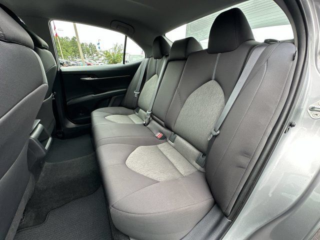 Used 2022 Toyota Camry LE w/ Convenience Package FWD image 22