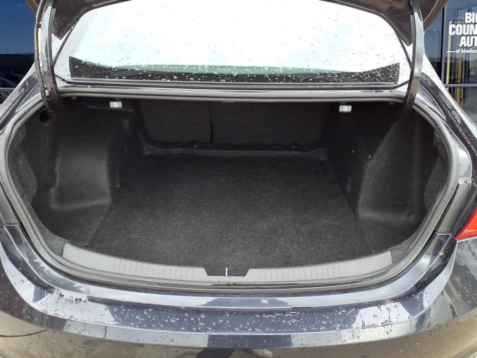 Used 2023 Chevrolet Malibu LT FWD image 10