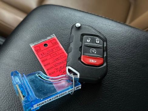 Certified 2021 Jeep Wrangler Unlimited Rubicon image 37