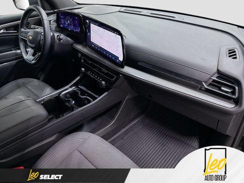 Used 2026 Chevrolet Traverse LT w/ LPO, Floor Liner Package FWD image 33