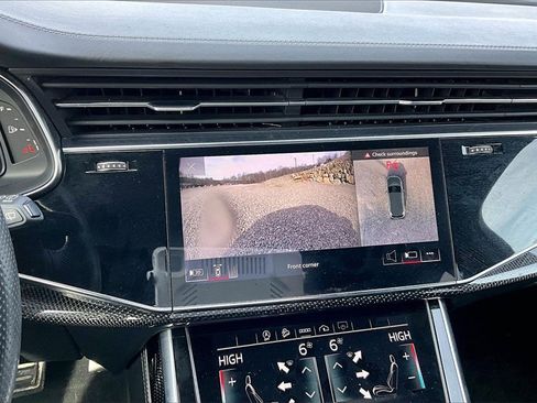 Used 2022 Audi SQ7 Premium Plus w/ SQ7 Executive Package image 19