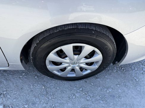 Used 2009 Toyota Corolla LE FWD image 11