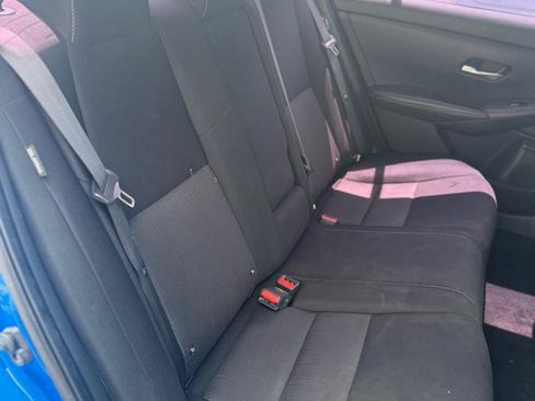 Used 2022 Nissan Sentra SV FWD image 11