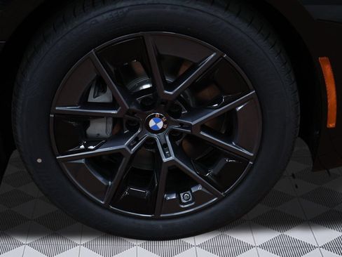 Used 2025 BMW i4 eDrive40 w/ Premium Package image 9