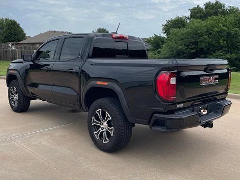Used 2025 GMC Canyon AT4 w/ AT4 Premium Package AWD/4WD image 3