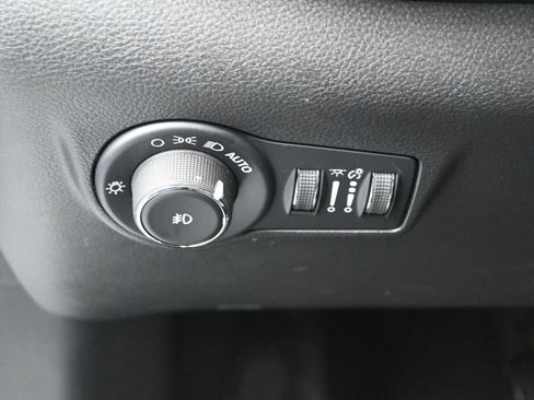 New 2026 Jeep Compass Latitude image 15