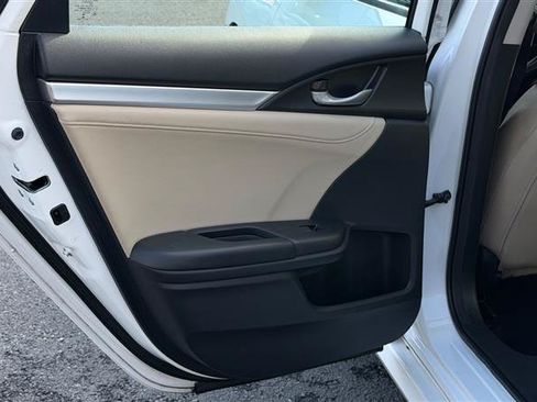 Used 2020 Honda Civic Touring image 42