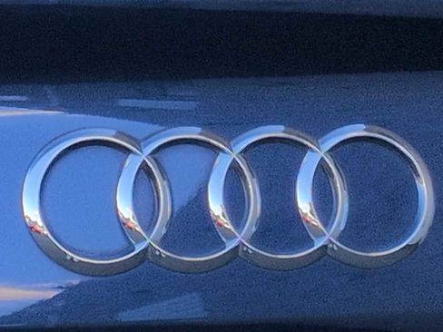 Used 2017 Audi A4 2.0T Premium w/ Convenience Package image 12