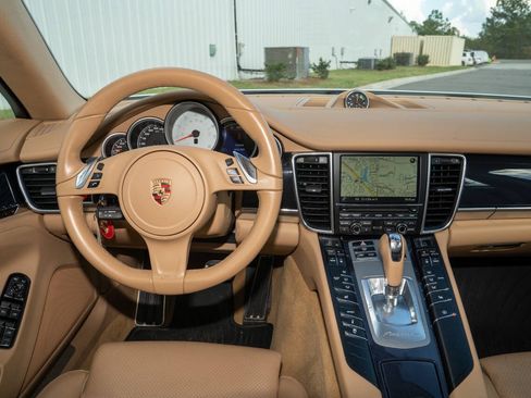 Used 2015 Porsche Panamera S RWD image 24