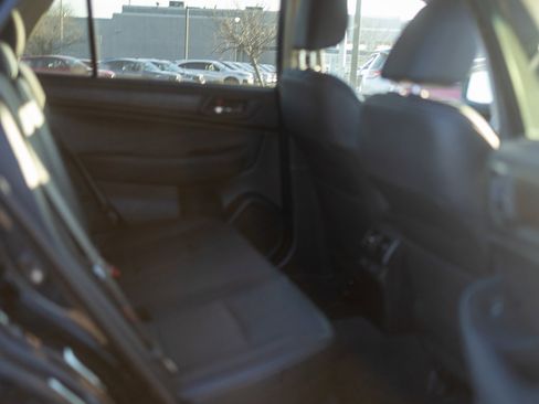 Used 2016 Subaru Outback 2.5i Limited image 37