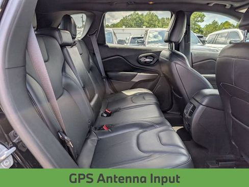 Used 2019 Jeep Cherokee High Altitude AWD/4WD image 30