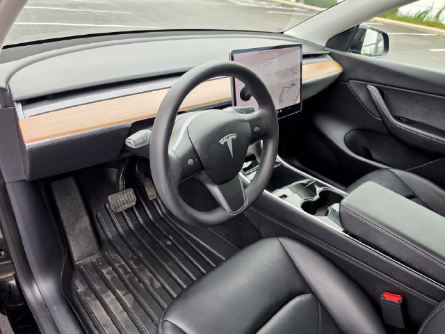 Used 2020 Tesla Model Y Long Range AWD/4WD image 21
