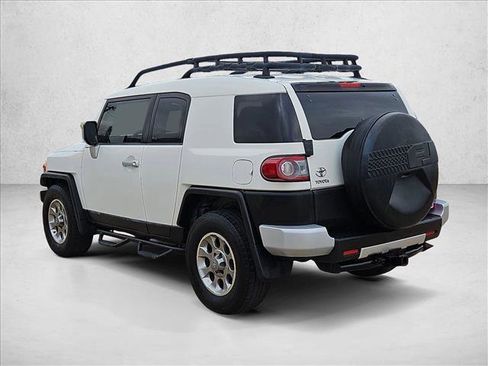 Used 2013 Toyota FJ Cruiser 2WD w/ Convenience Pkg image 8