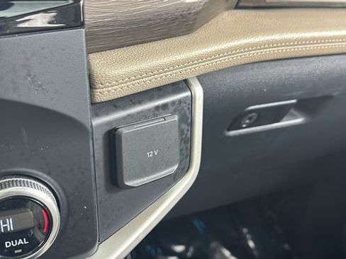 Used 2024 Ford Expedition Max Limited image 29