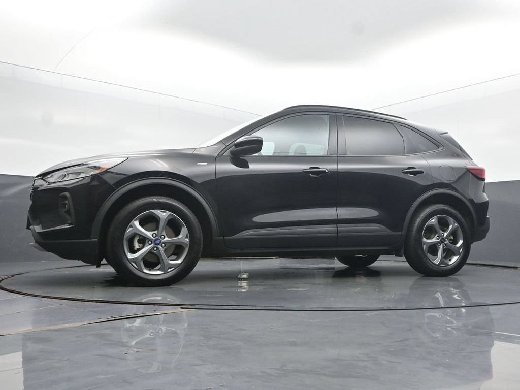 Used 2025 Ford Escape ST-Line Select AWD/4WD image 50