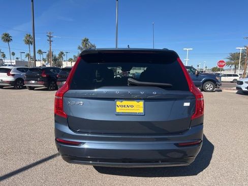 Used 2022 Volvo XC90 T8 R-Design w/ Advanced Package image 4