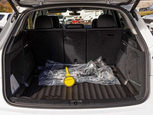 Used 2025 Audi Q5 2.0T Premium image 37
