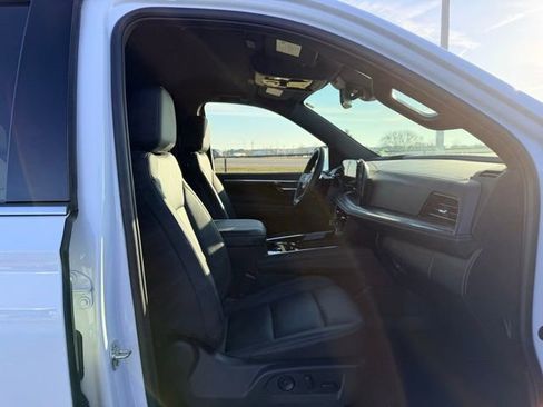 Used 2026 Chevrolet Tahoe LT w/ Comfort Package image 10