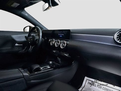 Used 2020 Mercedes-Benz CLA 250 image 35
