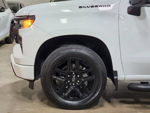 Used 2023 Chevrolet Silverado 1500 Custom w/ Rally Edition RWD image 5