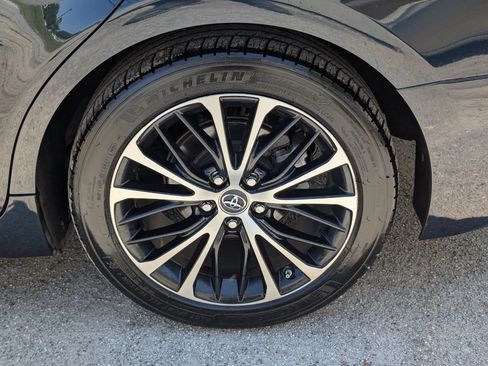 Used 2018 Toyota Camry SE FWD image 8