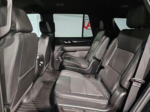 Used 2024 GMC Yukon Denali image 36