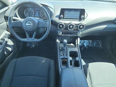 Used 2025 Nissan Sentra S FWD image 15