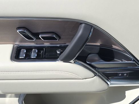 New 2026 Land Rover Range Rover SE AWD/4WD image 29