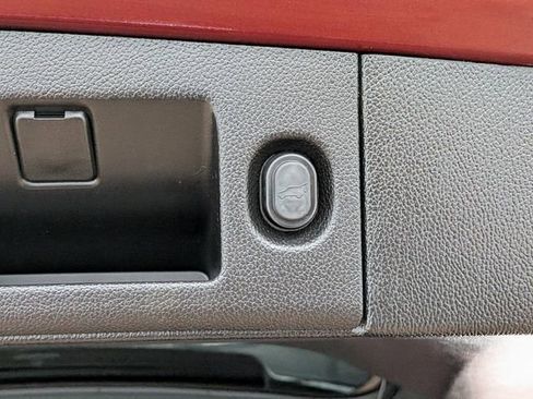 Used 2019 GMC Yukon Denali w/ Denali Ultimate Package image 25