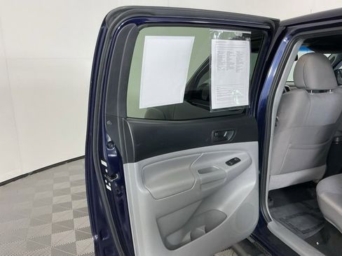 Used 2013 Toyota Tacoma PreRunner image 22