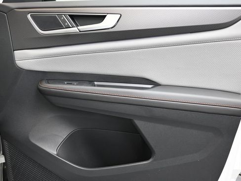 New 2026 Volkswagen Atlas Peak Edition AWD/4WD image 11