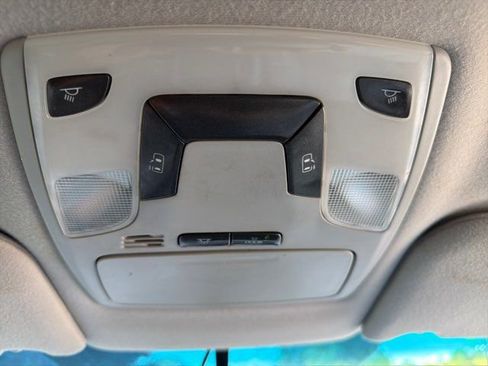 Used 2013 Toyota Sienna LE FWD image 24