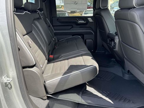 New 2025 GMC Sierra 2500 AT4X w/ AT4X AEV Edition image 14