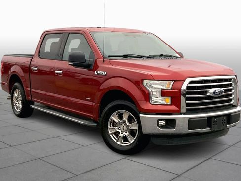 Used 2015 Ford F150 XLT w/ Equipment Group 302A Luxury image 2