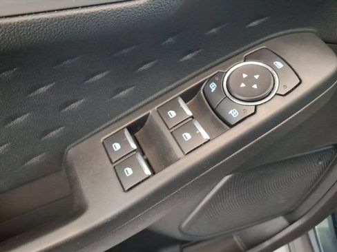 Used 2020 Ford Escape SEL image 18