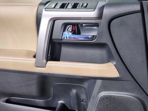 Used 2022 Toyota 4Runner SR5 Premium w/ Moonroof Package image 11