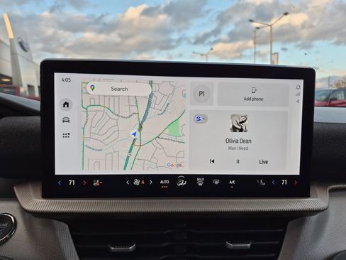 Used 2025 Ford Explorer Active w/ Active Comfort Package image 33