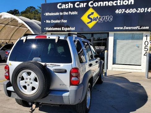 Used 2005 Jeep Liberty Sport image 11