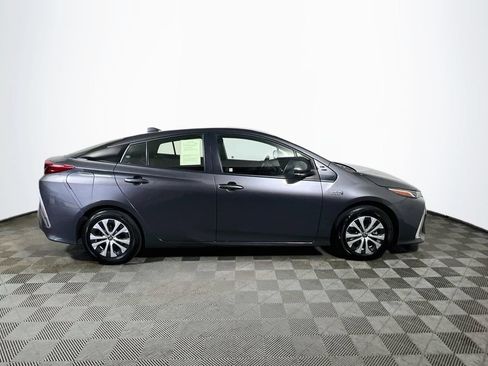 Certified 2021 Toyota Prius Prime LE w/ Carpet Mat Package (TMS) FWD image 8