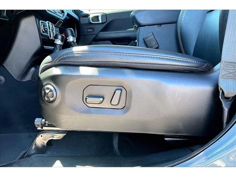 Used 2026 Jeep Gladiator Sport AWD/4WD image 29