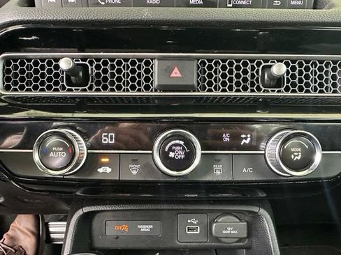 Used 2023 Honda Civic Sport image 19
