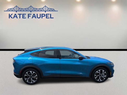 Certified 2025 Ford Mustang Mach-E Select w/ Comfort Package Lite RWD image 8