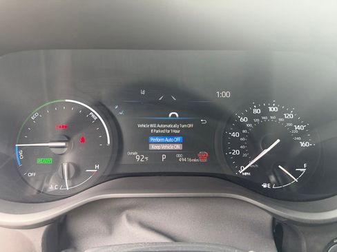 Used 2025 Toyota Sienna XLE FWD image 19