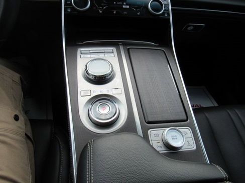 Used 2024 Genesis GV80 2.5T image 41