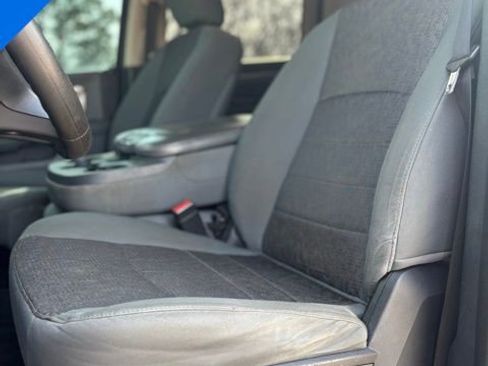 Used 2014 RAM 1500 Classic SLT AWD/4WD image 11