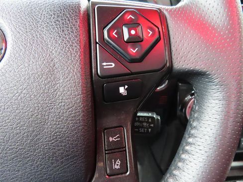 Used 2021 Toyota 4Runner Venture image 46