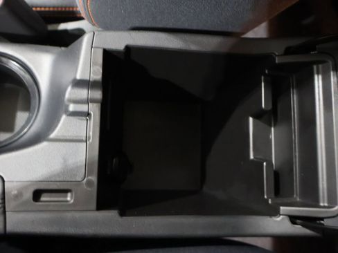 Used 2023 Subaru Crosstrek 2.0i Premium image 33